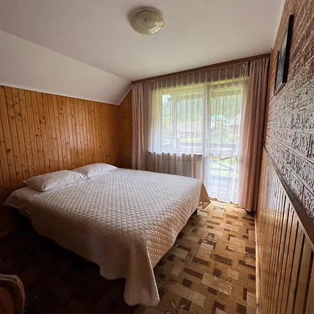 Semesterbostad затишок в карпатах Slavske